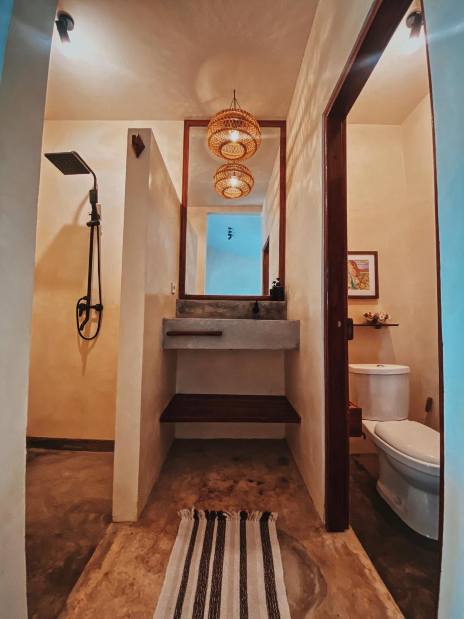 Basa-Basi Lodge Karimunjawa Kültér fotó