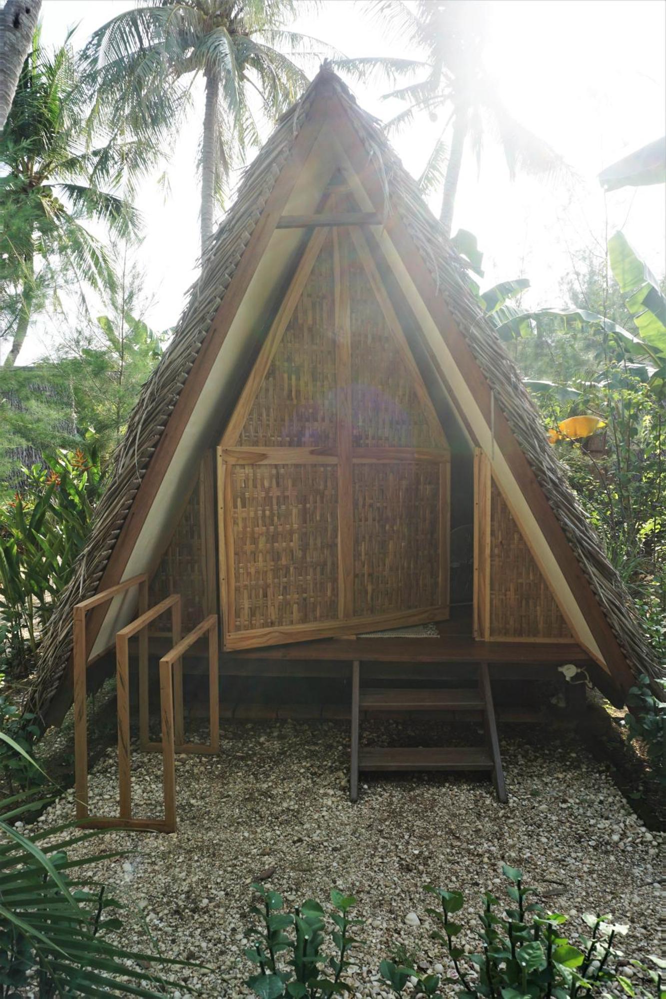 Basa-Basi Lodge Karimunjawa Kültér fotó