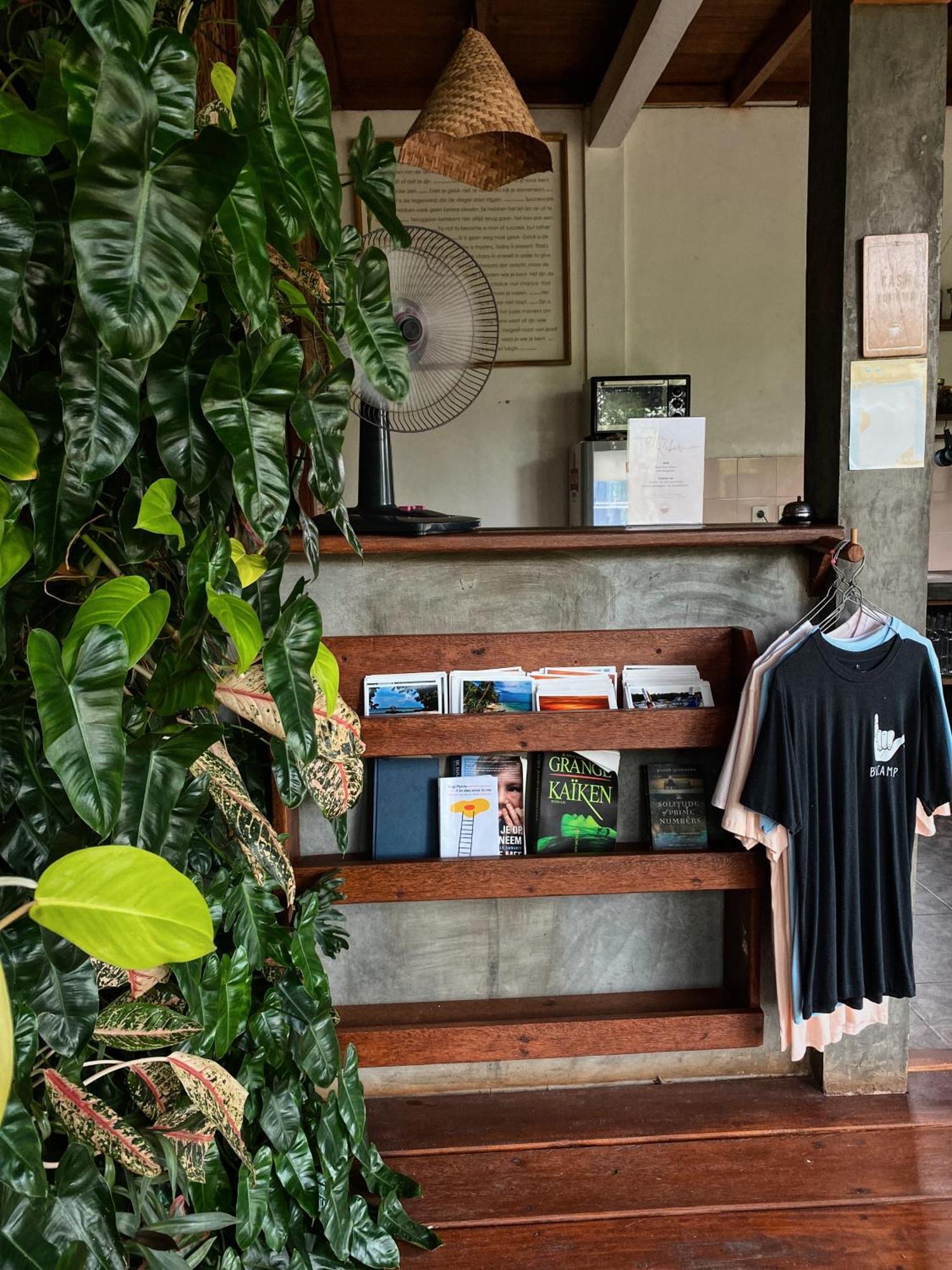 Basa-Basi Lodge Karimunjawa Kültér fotó