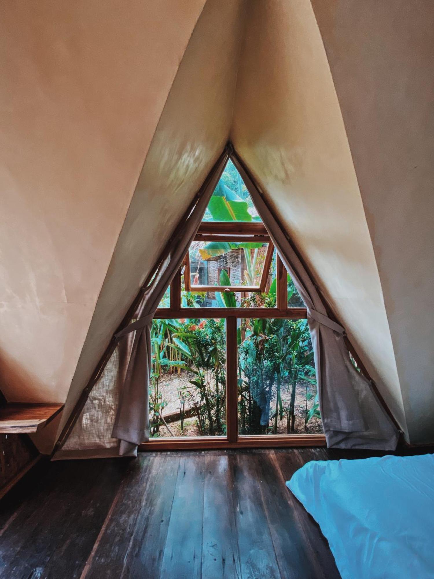Basa-Basi Lodge Karimunjawa Kültér fotó