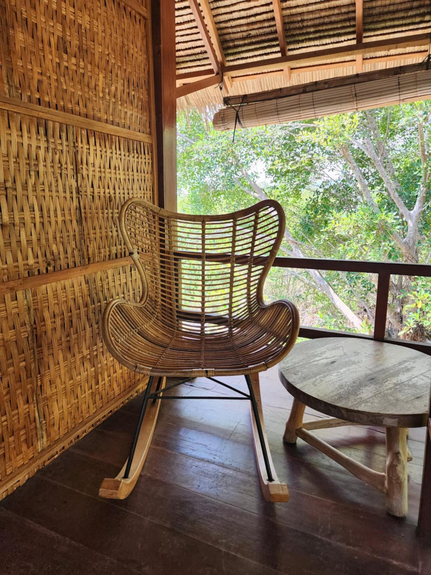 Basa-Basi Lodge Karimunjawa Kültér fotó